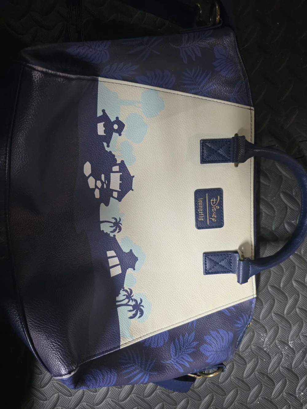 Loungefly stylish handbag